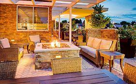 Springhill Suites By Marriott Carle Place Garden City